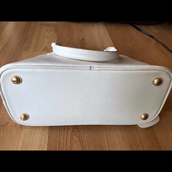 Prada handbag small size - Picture 7 of 8